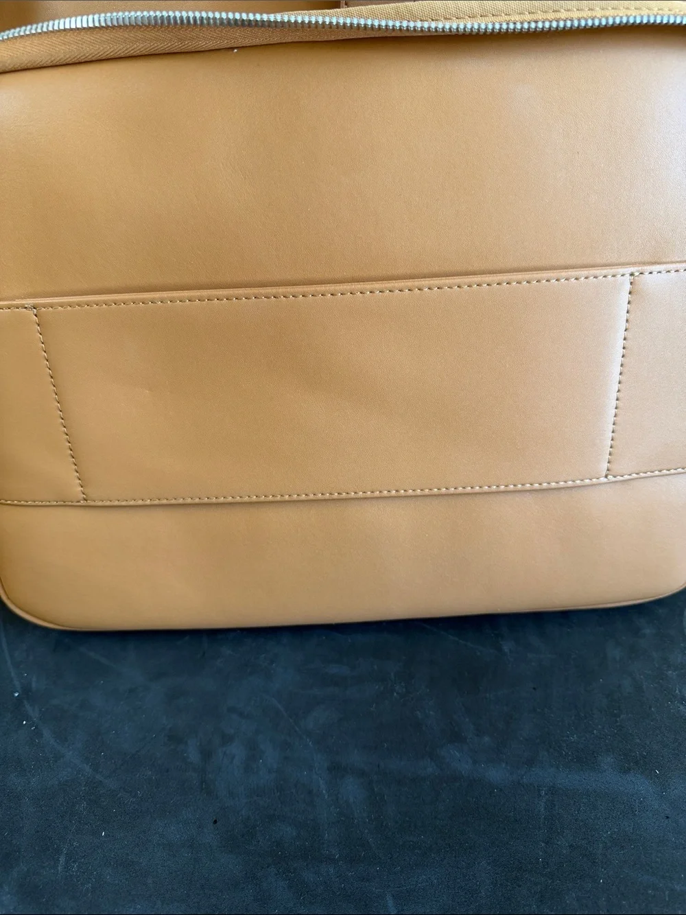 Monos tan leather